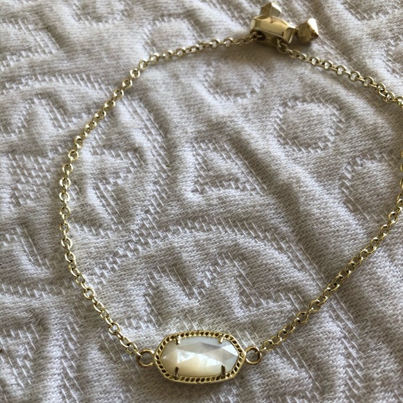 Kendra Scott Elaina Gold Bracelet - Picture 2 of 5